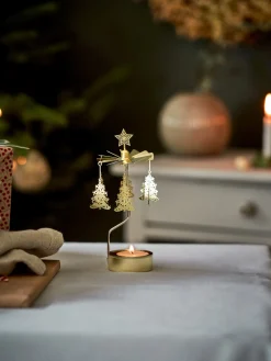 Englespil Med Juletræer