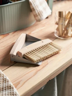 Fejebakke Og Kost Til Bordet