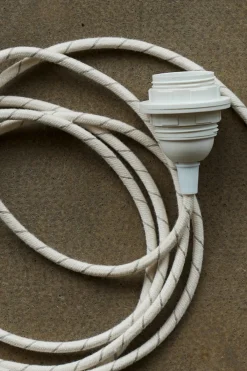 Plug-in Pendellampe White