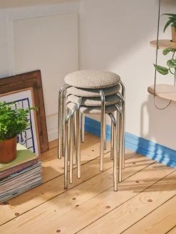 Skammel Med Boucléstof