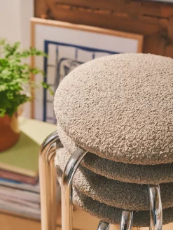 Skammel Med Boucléstof